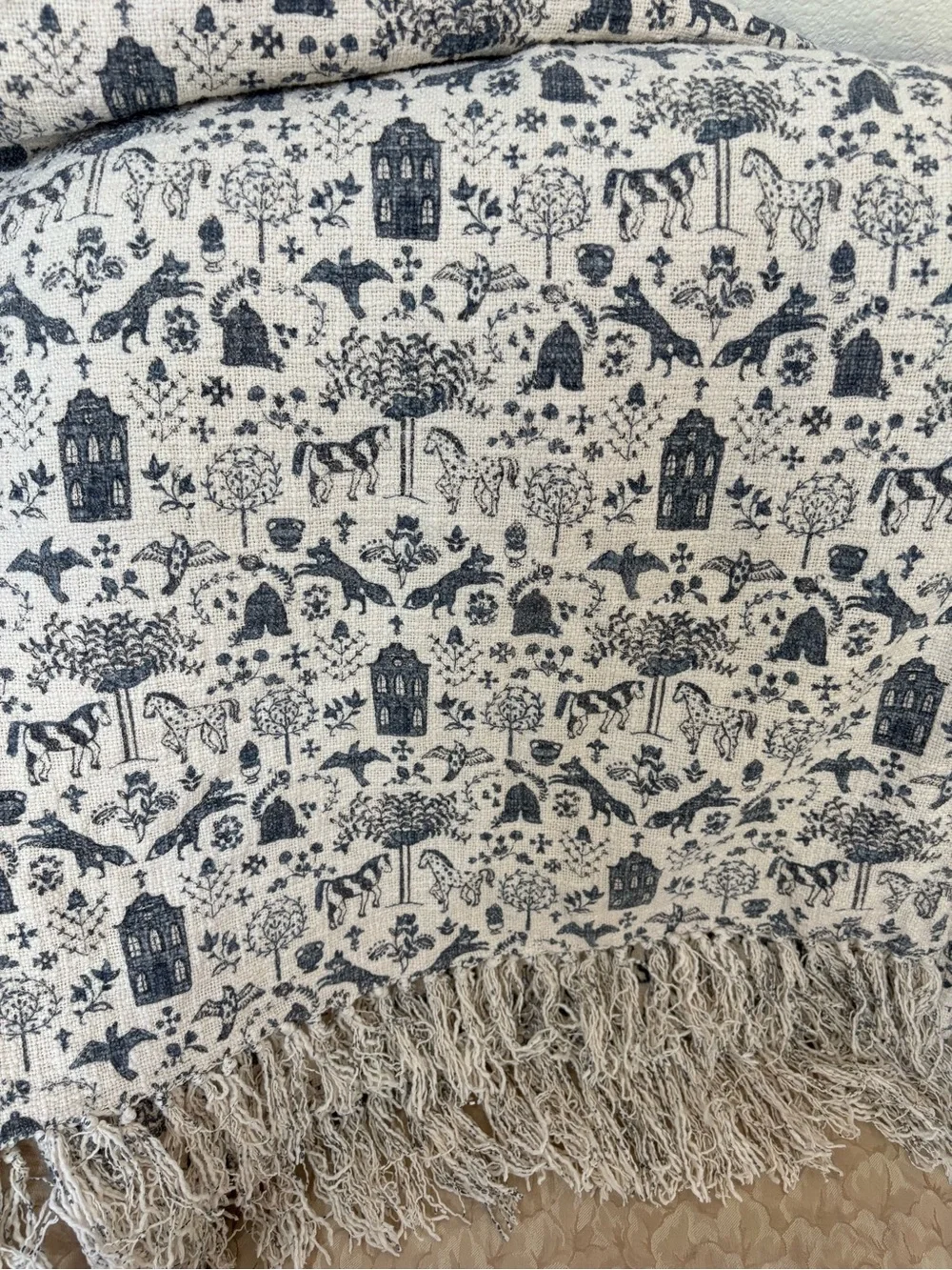 Cottagecore English Countryside Horse Throw Blanket Fringe Blue Cream 48” x 58”